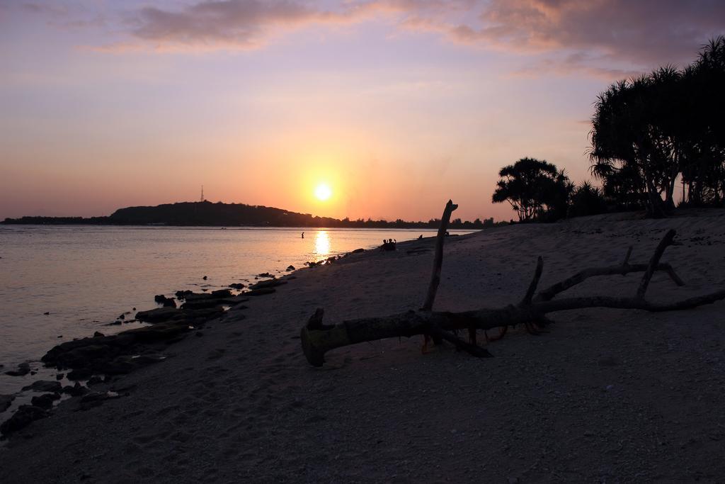 Hotel Gazebo Meno Gili Meno Exteriér fotografie